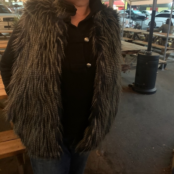 EUC FAUX FUR VEST SZ XL - Picture 3 of 5